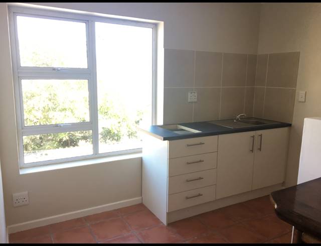 0.5 BEDROOM APARTMENT TO LET IN LA COLLINE